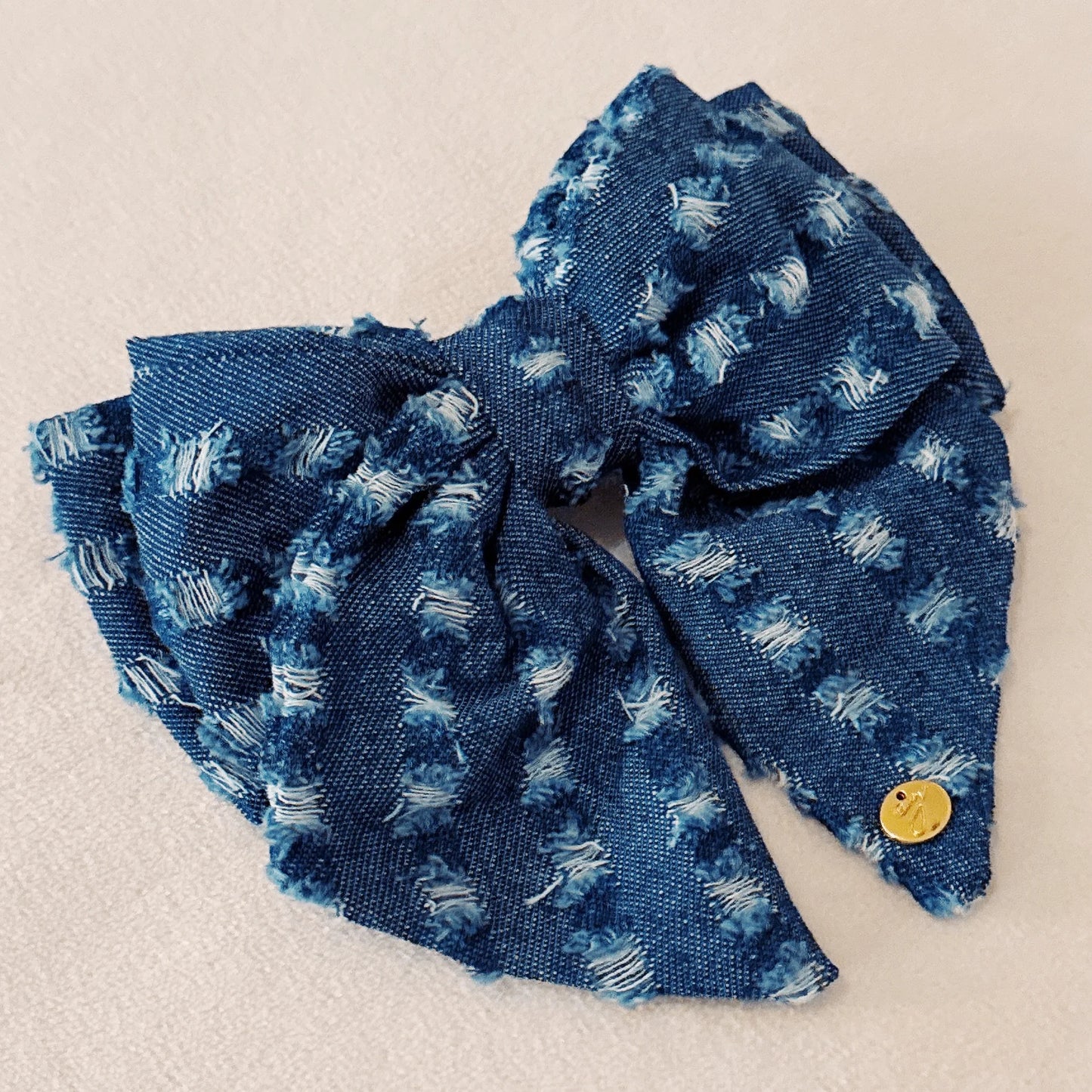 80'S Vibe Distressed Jean Bow Hair Clip